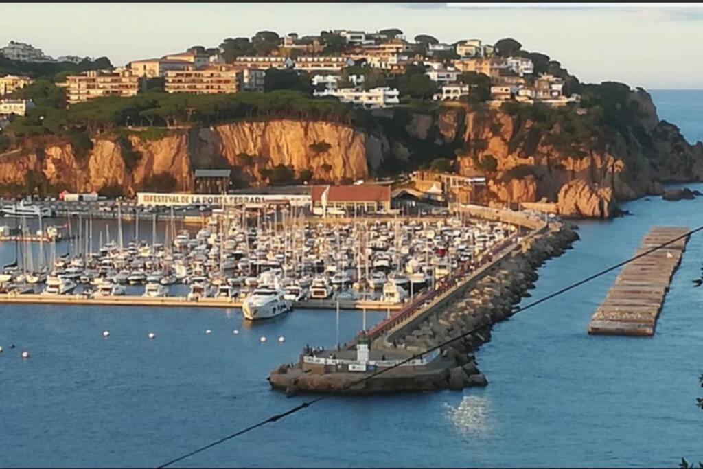 Nuevo Luminoso Apartamento Catalina A 80 Metros De La Playa Para 4 Personas Sant Feliu de Guíxols Exteriér fotografie
