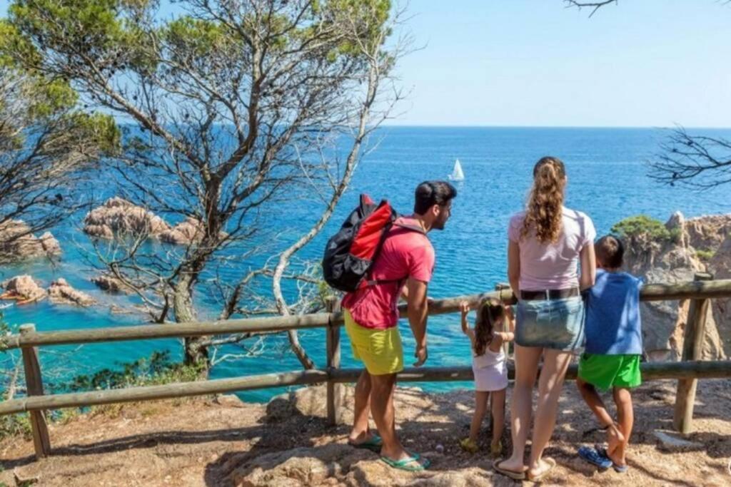 Nuevo Luminoso Apartamento Catalina A 80 Metros De La Playa Para 4 Personas Sant Feliu de Guíxols Exteriér fotografie