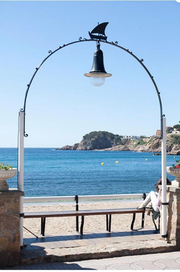 Nuevo Luminoso Apartamento Catalina A 80 Metros De La Playa Para 4 Personas Sant Feliu de Guíxols Exteriér fotografie
