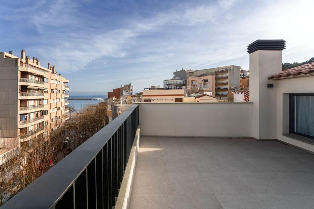 Nuevo Luminoso Apartamento Catalina A 80 Metros De La Playa Para 4 Personas Sant Feliu de Guíxols Exteriér fotografie